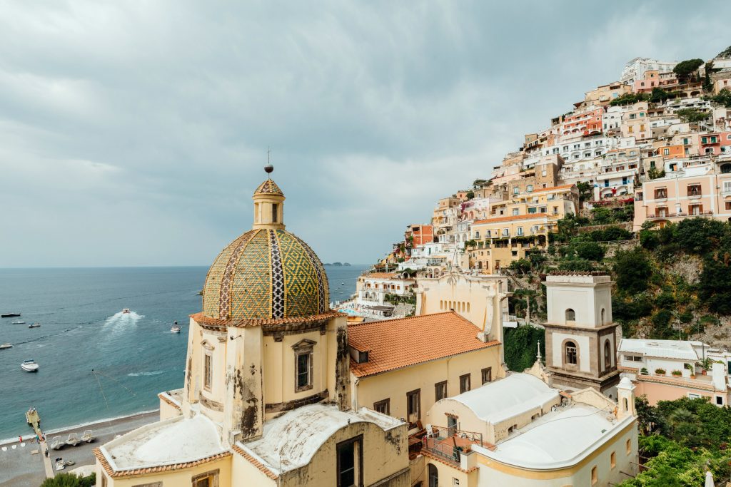 Amalfi coast with a chapell