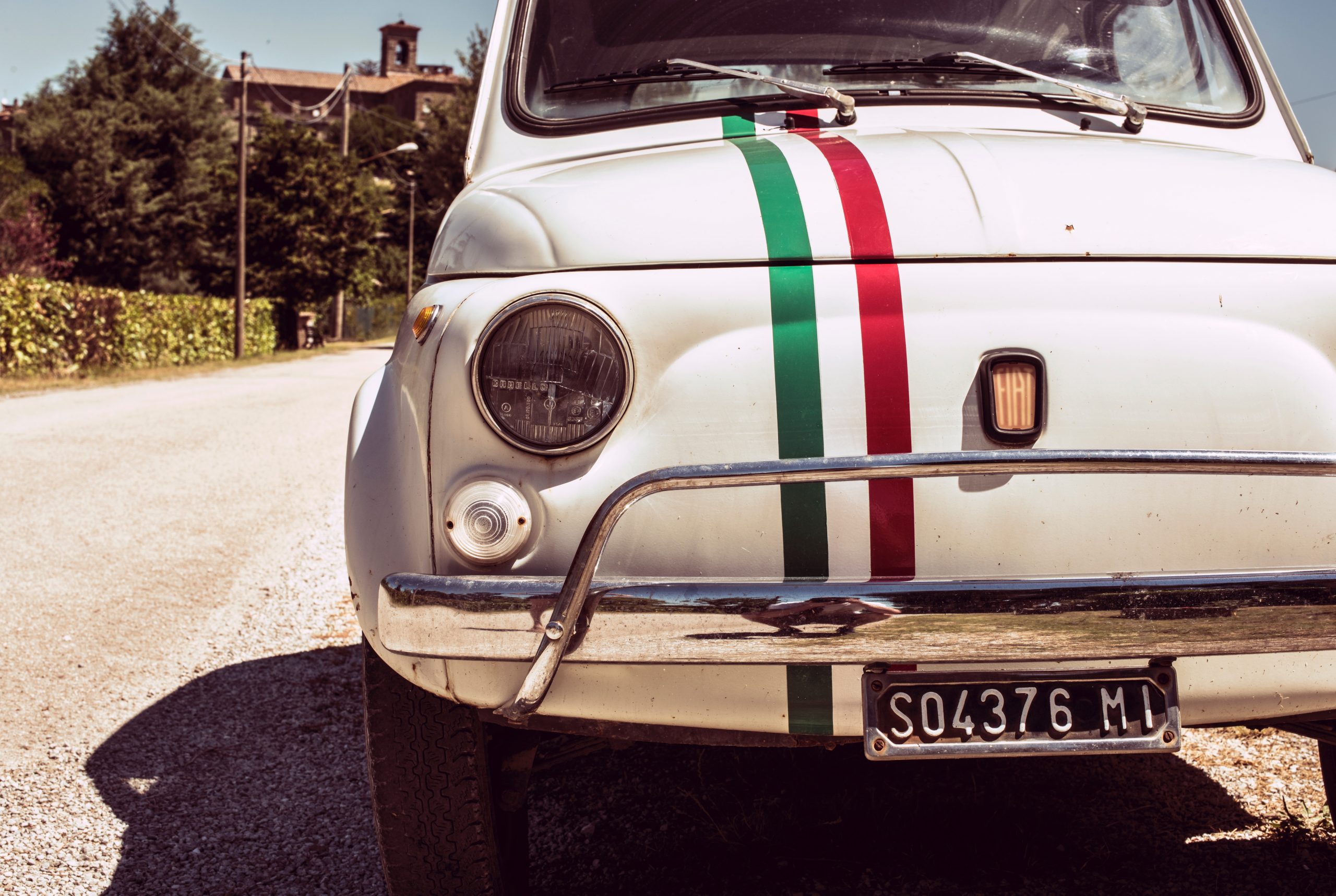 italy-fiat-500-car-traditional