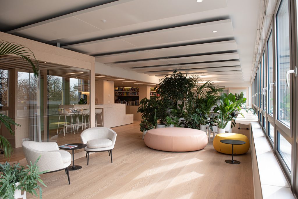 Cosa office at the entrance