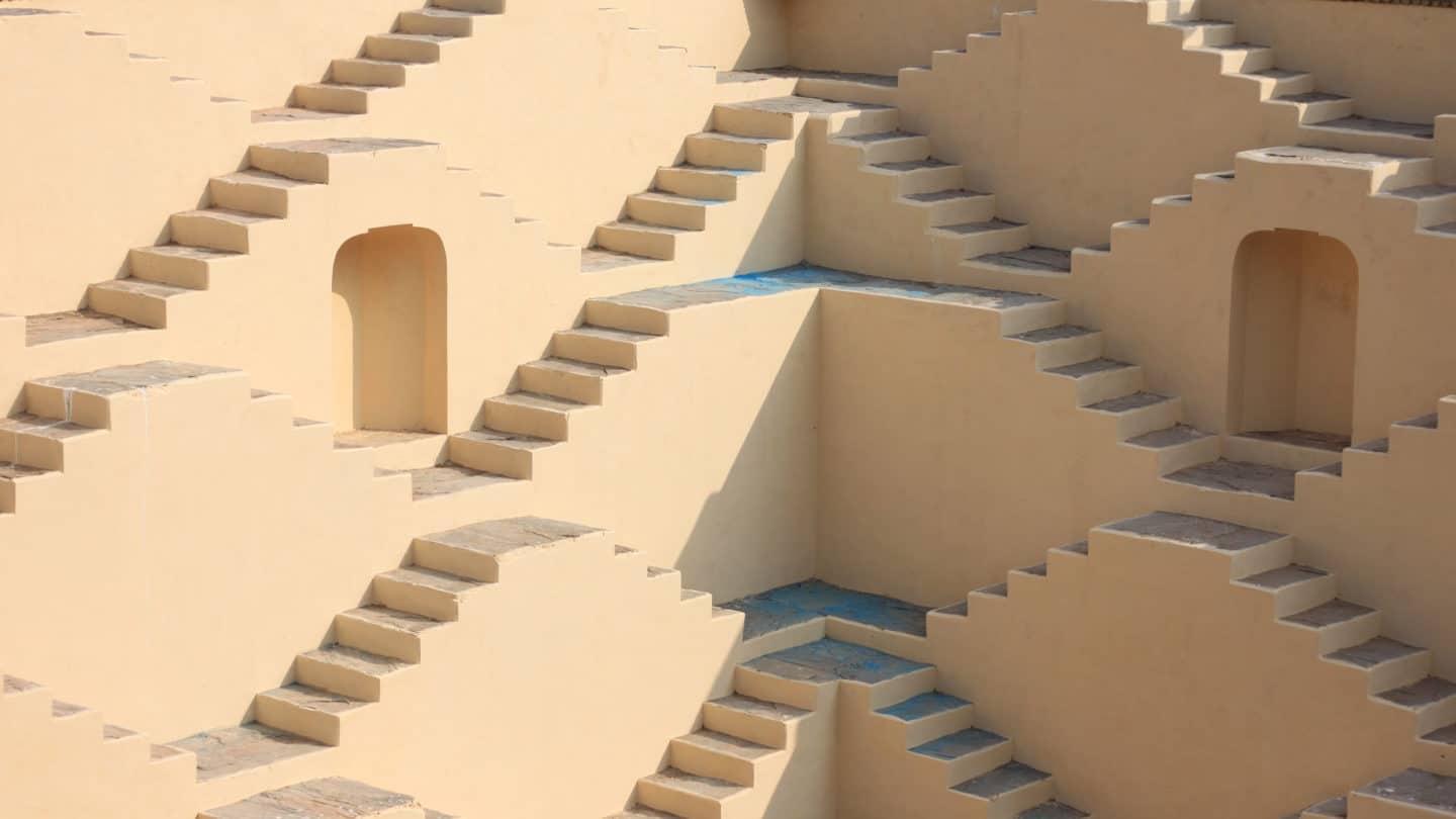 panna meena ka kund ancient step well